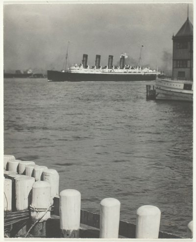 Hacia el Exterior, El Mauretania, 1910, impreso 191832 de Alfred Stieglitz