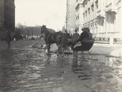 Domingo, Quinta Avenida y Calle 57, Nueva York de Alfred Stieglitz