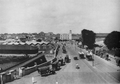 Vista hacia el Pettah o barrio nativo, Colombo, mostrando la Torre del Reloj Khan, c. 1890, 1910 de Alfred William Amandus Plate