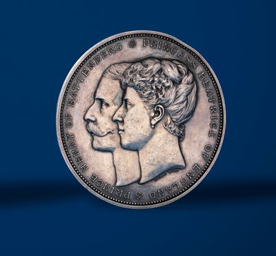 Medalla conmemorativa del matrimonio de la Princesa Beatriz y el Príncipe Enrique de Battenberg, 1885 (plata) de Alfred and Wyon, Joseph Shephard Wyon