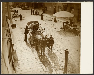 [Vista desde la ventana del apartamento de Mucha, cerca de Amalienstrasse, Múnich]. de Alphonse Maria Mucha