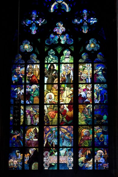 Vidriera de Alphonse Mucha en la Catedral de San Vito en Praga, República Checa. Fotografía 2009 de Alphonse Mucha