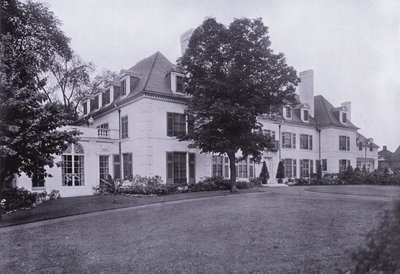 Charles A Platt: Casa en Connecticut, frente norte de American Photographer (after)
