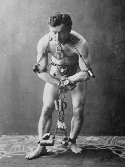 Harry Houdini, c.1900 de American Photographer (after)