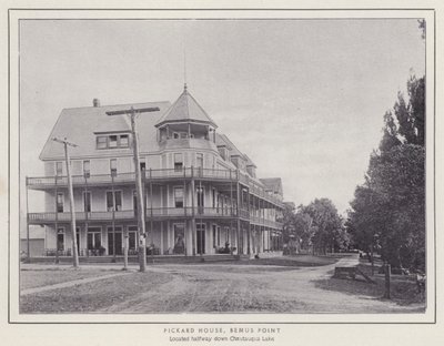 Jamestown, NY: Casa Pickard, Bemus Point de American Photographer (after)