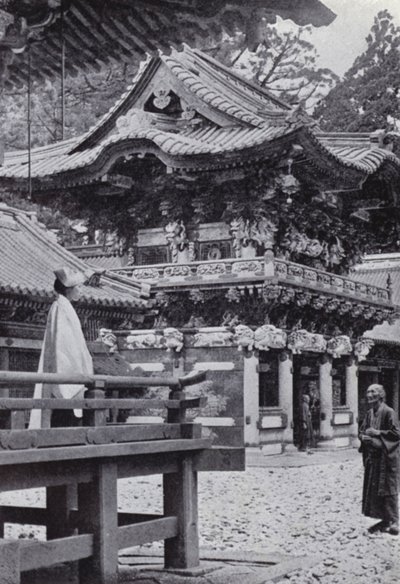 Esculturas maravillosas del Templo Budista de Yakushi (foto en blanco y negro) de American Photographer (after)