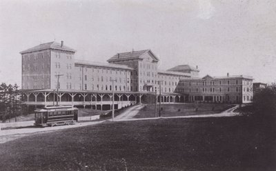 Old Orchard House, Maine: Frente interior (foto en blanco y negro) de American Photographer (after)