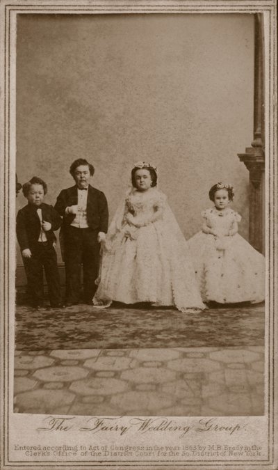 Fotografía de boda de Charles Sherwood Stratton, artista estadounidense conocido como General Tom Thumb, y su esposa, Lavinia Warren de American Photographer (after)