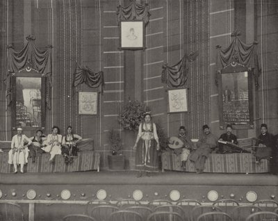 Un baile en el teatro de la calle de El Cairo de American Photographer