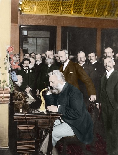 Alexander Graham Bell (1847-1922) inauguró la línea de larga distancia Nueva York-Chicago, 18 de octubre de American Photographer