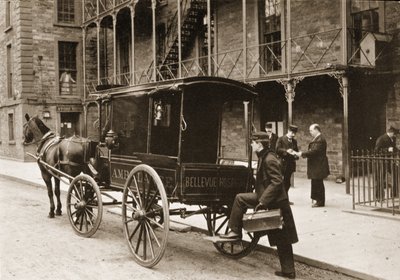 Una ambulancia en el Hospital Bellevue, Ciudad de Nueva York, 1896 de American Photographer