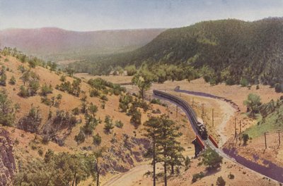 Apache Canyon, entre Las Vegas y Lamy, Nuevo México (foto coloreada) de American Photographer