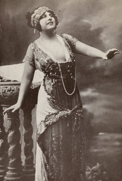 Geraldine Farrar, como "Tosca" (foto en blanco y negro) de American Photographer
