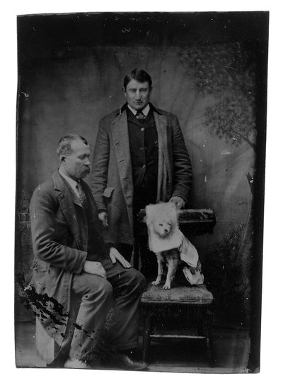 Honus Wagner y amigo, c.1898 de American Photographer