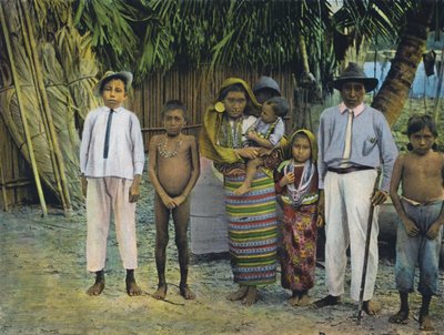 Familia india, Isla de Carti, San Blas, República de Panamá de American Photographer