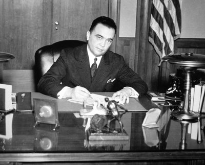 J. Edgar Hoover (1895-1972) 1935 de American Photographer