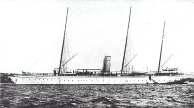 Yate de lujo de John Astor, c.1910 (foto en blanco y negro) de American Photographer