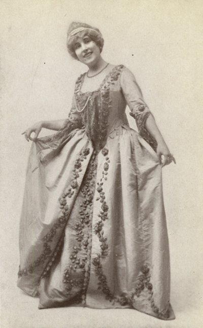 Lucrezia Bori, como "Manon Lescaut" (foto b/n) de American Photographer
