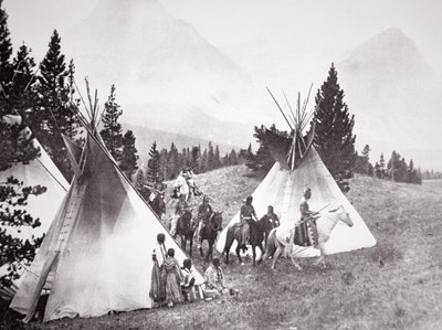 Campamento de tipis nativos americanos, Montana, c.1900 de American Photographer