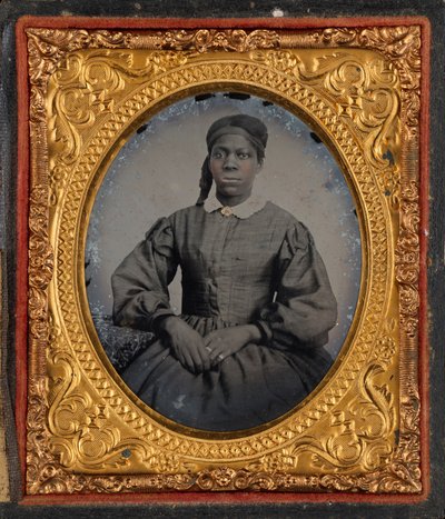 Retrato de mujer,c. 1860 (foto) de American Photographer
