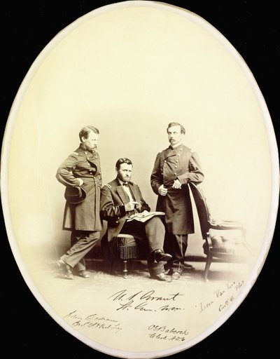 Fotografía firmada de Ulysses S. Grant y sus ayudantes, Orville E. Babcock y Adam Badeau, en uniforme militar, c.1865 de American Photographer