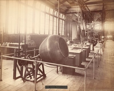 Exposición de Stephen F. Whitman & Sons en el Salón de Maquinaria de la Exposición del Centenario, Filadelfia de American Photographer