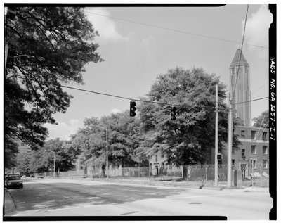 Techwood Homes, Edificio No. 6, 465 Techwood Drive y 119-125 Hunnicutt Street, Atlanta, Condado de Fulton, GA de American Photographer