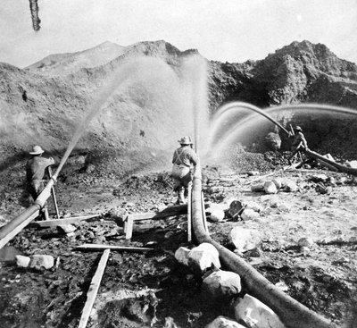 Lavando oro de las colinas, c.1866, de Gems of California Scenery publicado por Lawrence and Houseworth, 1866 de American Photographer