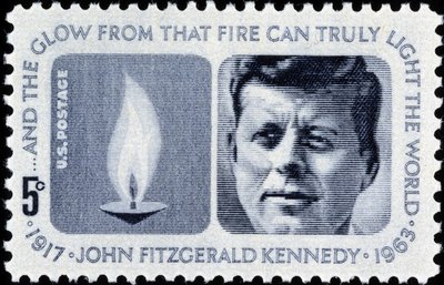 Sello americano sobre John Fitzgerald Kennedy de American School