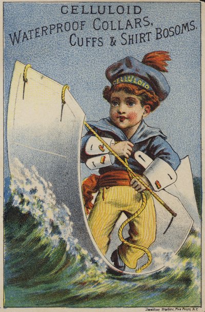 Niño surfeando en el puño de una camisa de American School