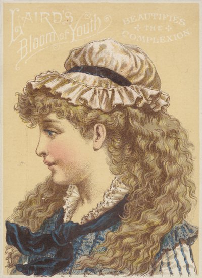 Niña con Gorro de Mopa de American School