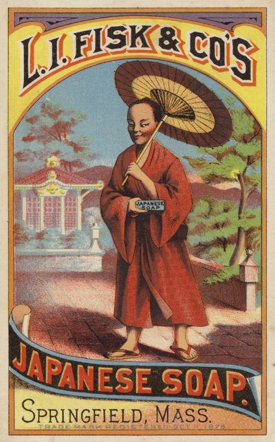 Hombre japonés sosteniendo jabón de American School