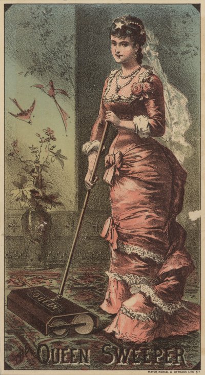 Señora usando la barredora de alfombras Queen de American School