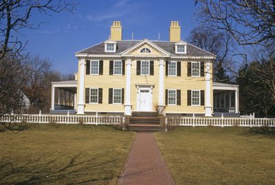 Sitio Histórico Nacional Longfellow, construido en 1759 de American School