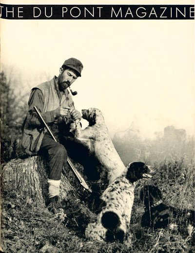 Hombre con perros de caza, portada de la revista DuPont, noviembre 1934 de American School