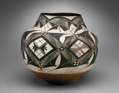 Olla, Haaku, Acoma Pueblo de American School