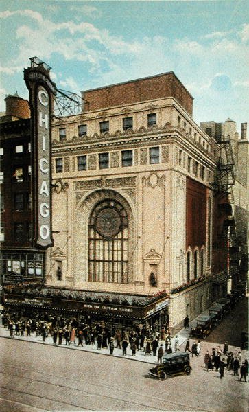 Postal que representa el Teatro de Chicago, c.1930 de American School