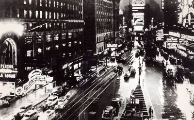 Times Square de noche, Nueva York, c.1930 de American School