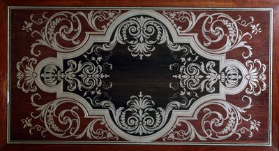 Decoración en el interior de la puerta del gabinete de ébano, por André-Charles Boulle, Francia de Andre Charles Boulle