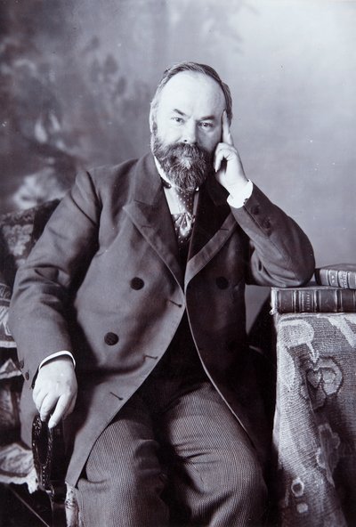 Pyotr Shchukin, coleccionista de arte ruso, c1890-c1900 de Andrei Osipovich Karelin