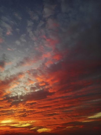 Cielo de atardecer resplandeciente de Angelo Cerantola