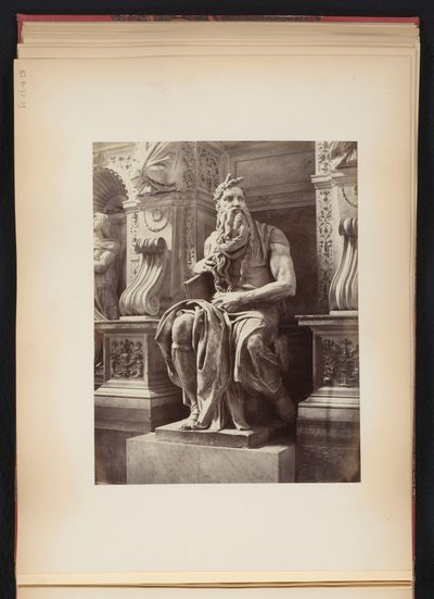 Escultura de Moisés de Miguel Ángel, monumento a Julio II, S. Pietro in Vincoli en Roma, Italia de Anonymous