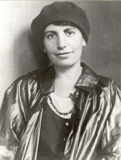 Anna Freud - Anónimo. Fotografía de Anonymous Anonymous