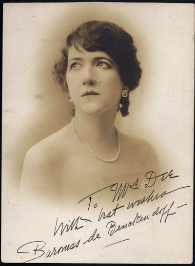 Moura Budberg - Baronesa Maria Ignatyevna Budberg (1891-1974), Anónimo. Fotografía, c. 1930, Colección privada de Anonymous Anonymous