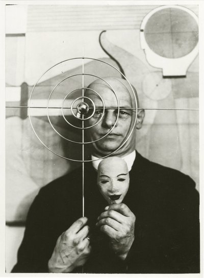 Oskar Schlemmer (1888-1943), Anónimo. Fotografía de Anonymous Anonymous