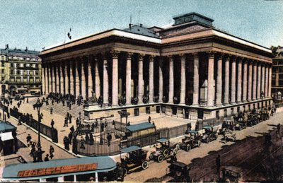 París: vista exterior del Palais Brongniart (Bolsa de París), construido entre 1808-1826 por Alexandre Brongniart (1770-1847). Fotografía de 1920 en “Álbum Artístico” de la ciudad de París. Colección privada. de Anonymous Anonymous