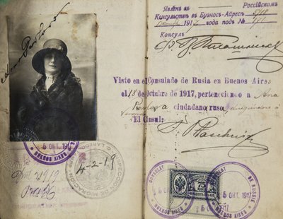 Pasaporte de Anna Pavlova (1881-1931) por Anónimo, c. 1920 - Fotografía - Colección Privada de Anonymous Anonymous