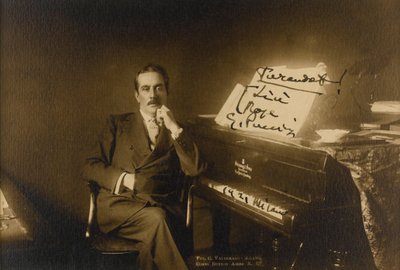 Retrato del compositor Giacomo Puccini (1858-1924) de Anonymous Anonymous