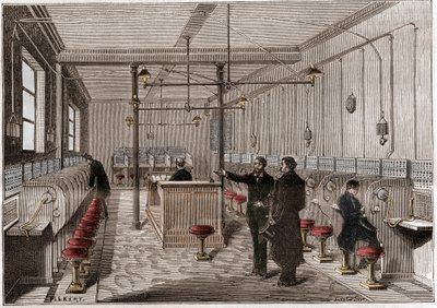 Central telefónica construida según el sistema de telecomunicaciones Edison Gower-Bell - primera central telefónica en París en 1879 - sistema del estadounidense Frederick Gower - grabado en “La nature” de 1880 de Anonymous Anonymous