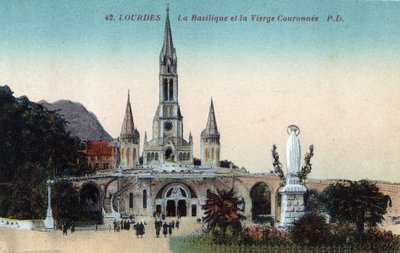 La basílica y la virgen coronada en Lourdes - Altos Pirineos (65) alrededor de 1900. de Anonymous Anonymous